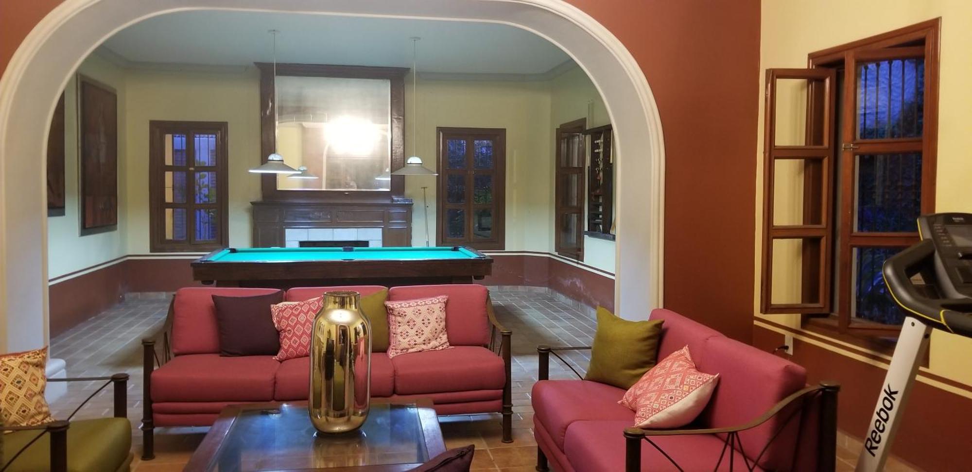 Hotel Art Gallery Casona De Los Milagros Colima Bagian luar foto