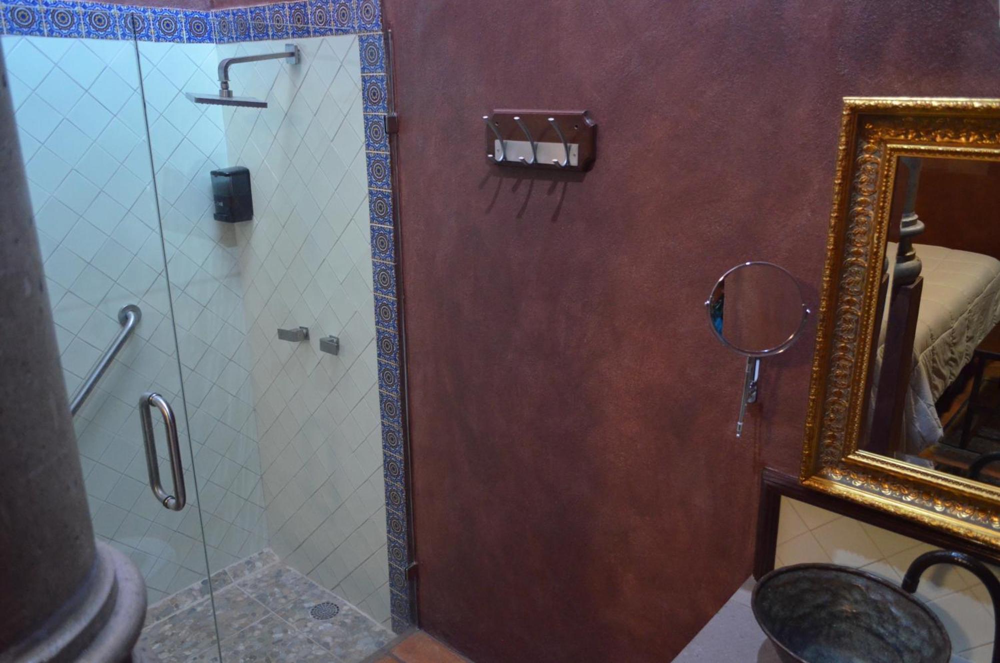 Hotel Art Gallery Casona De Los Milagros Colima Bagian luar foto