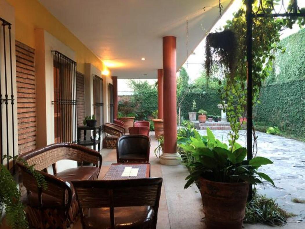 Hotel Art Gallery Casona De Los Milagros Colima Bagian luar foto