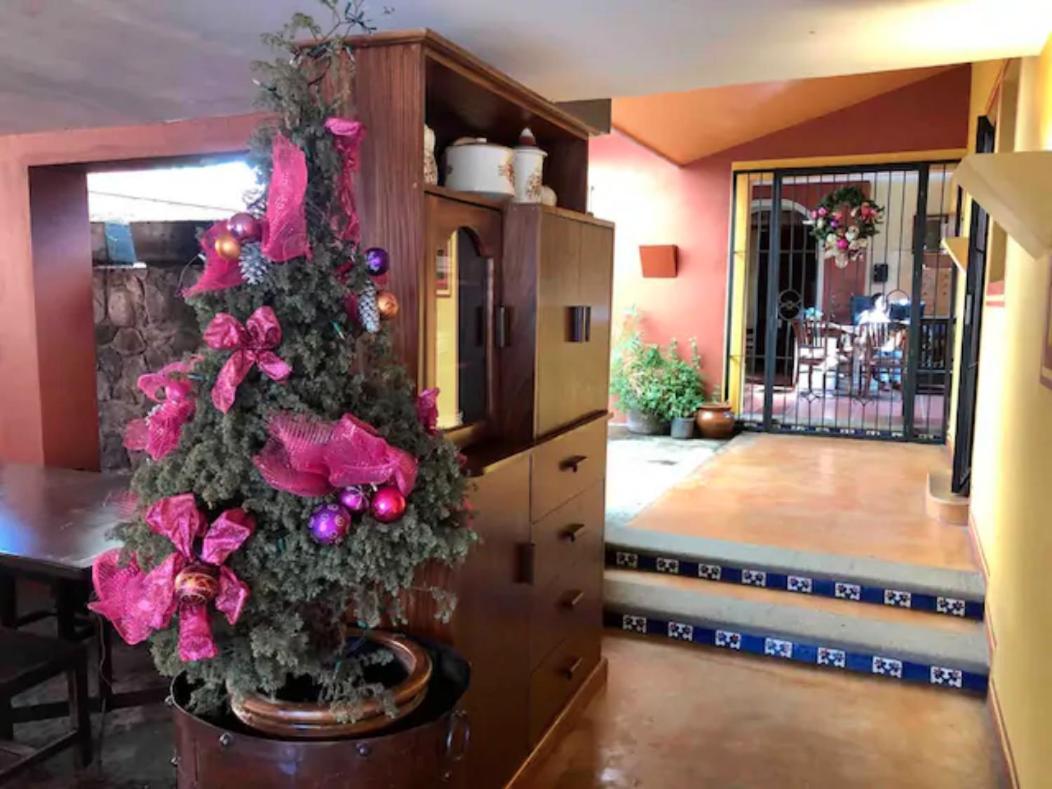 Hotel Art Gallery Casona De Los Milagros Colima Bagian luar foto